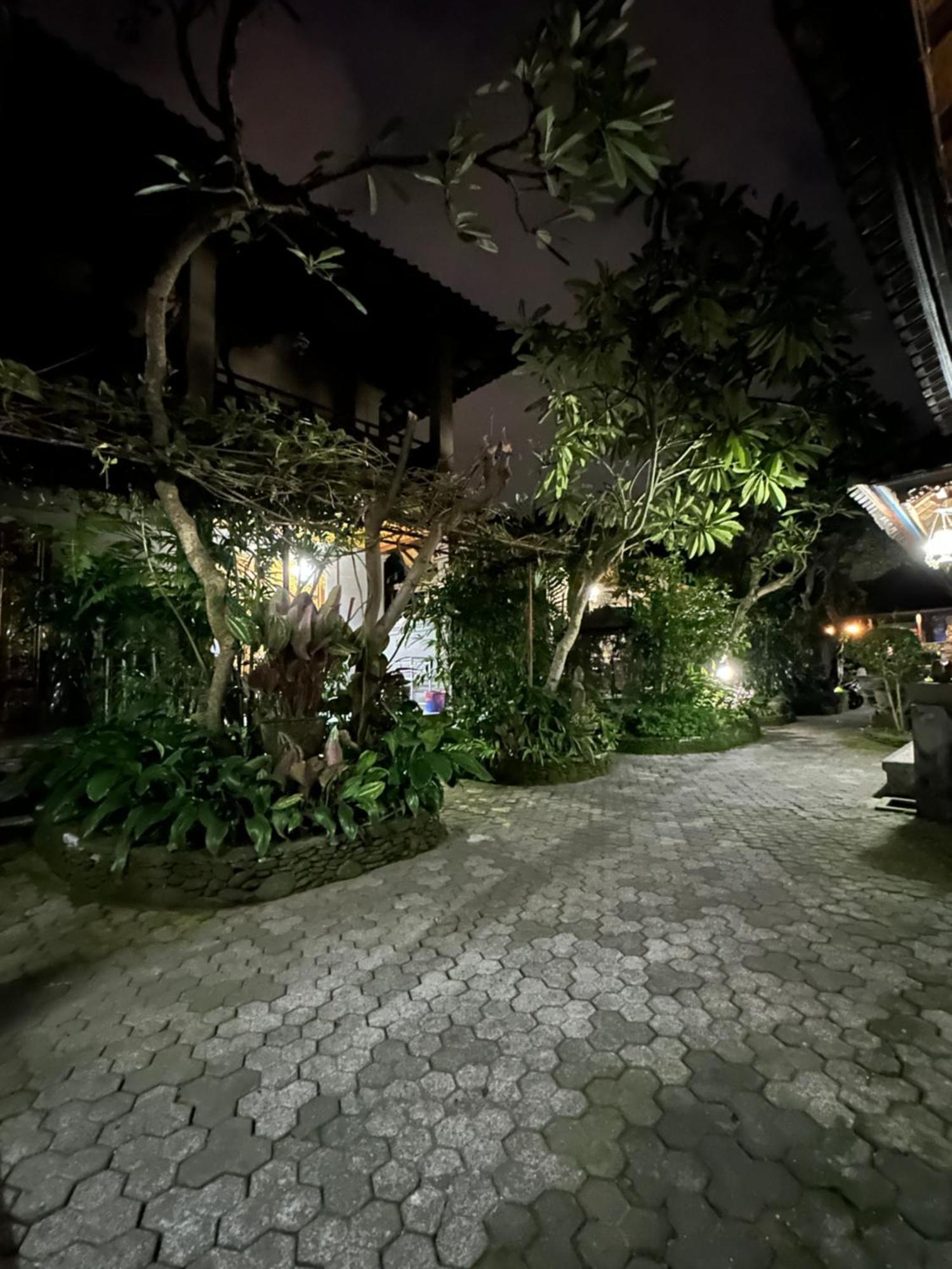 Nirvana Pension Ubud Eksteriør billede
